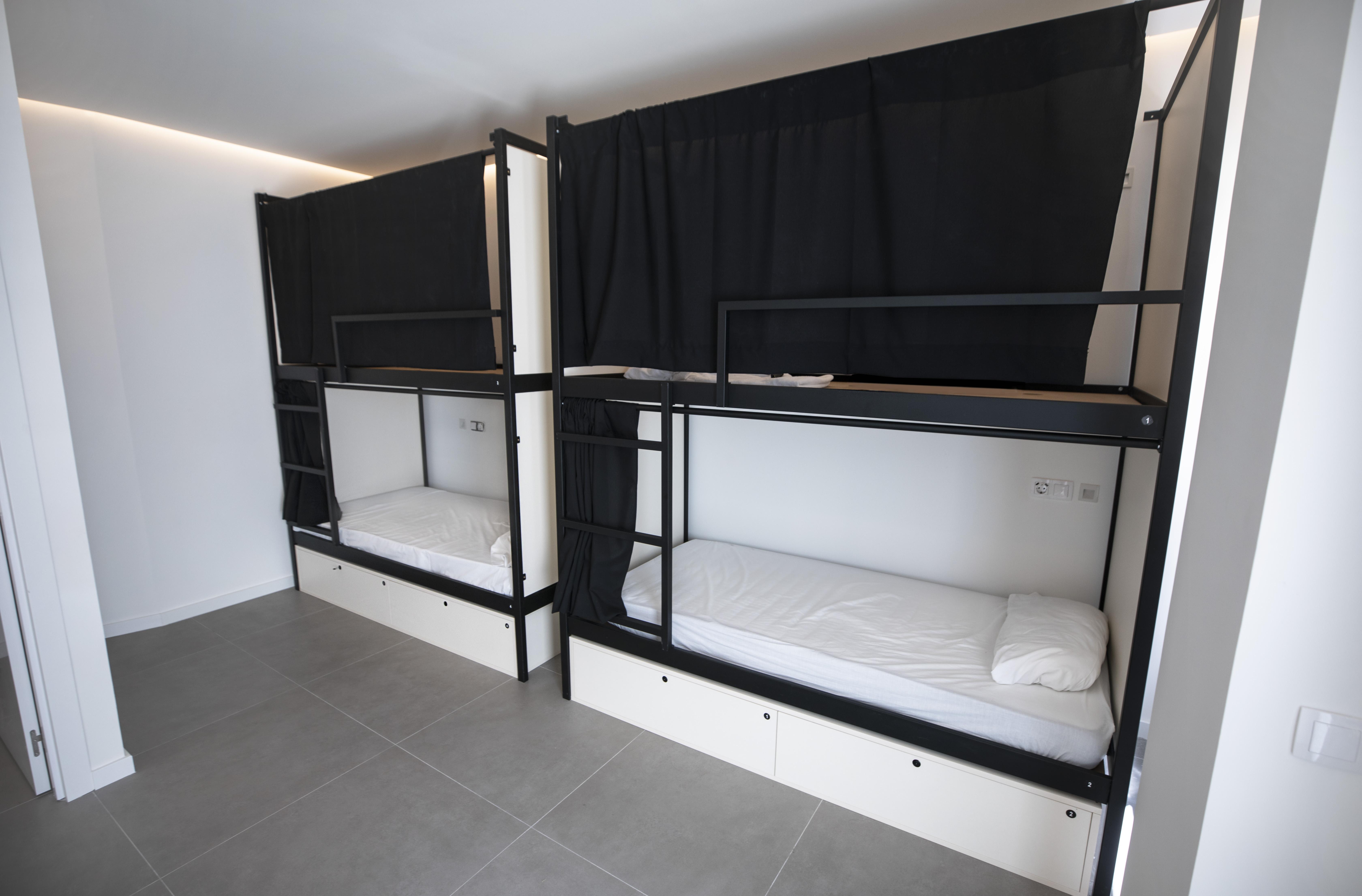 Hostel Myd La Latina Madrid Exteriör bild