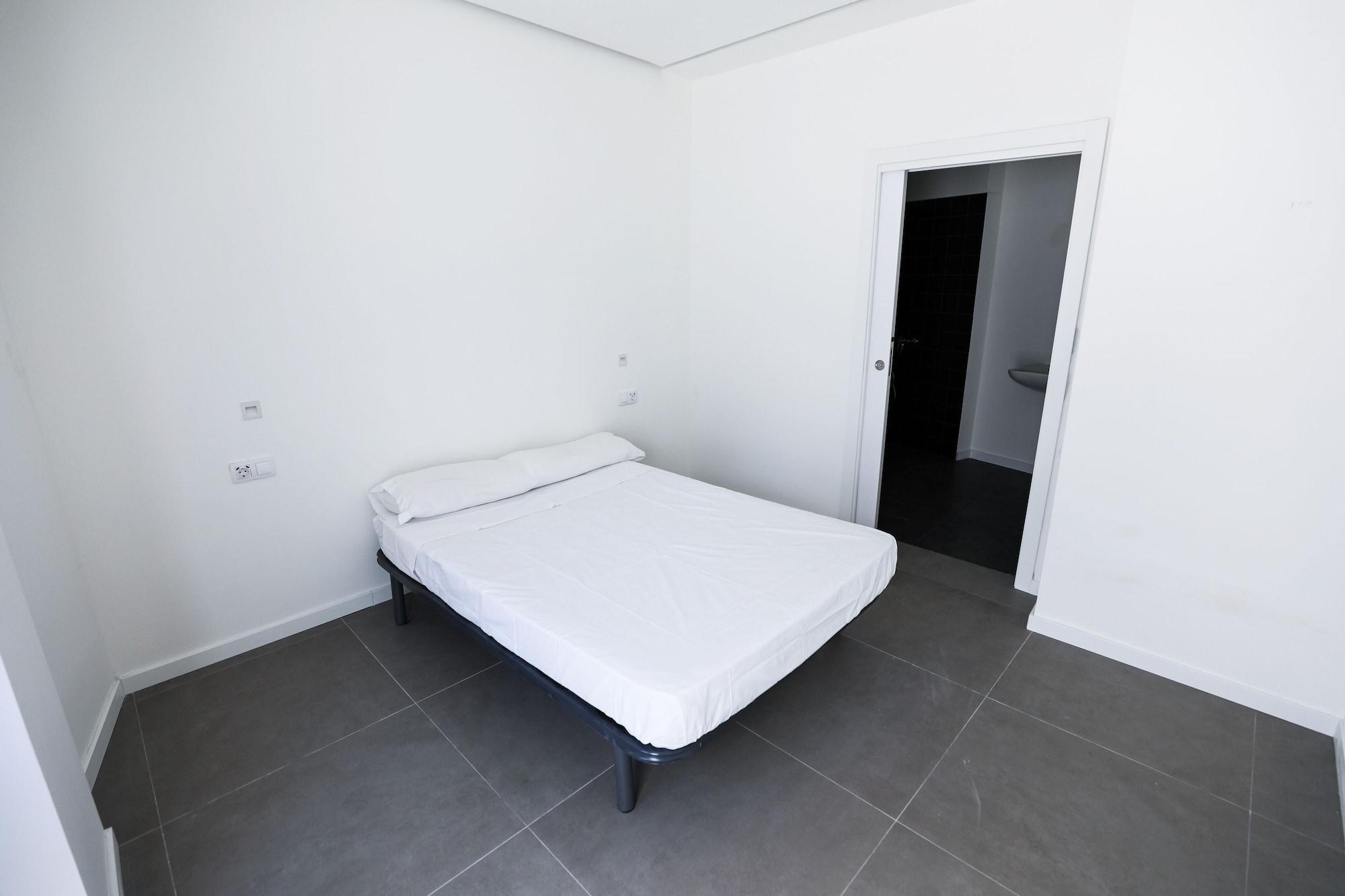 Hostel Myd La Latina Madrid Exteriör bild